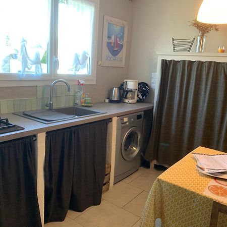 Gite Les Petits Poissons Verts Et Massages La Jarrie Bagian luar foto